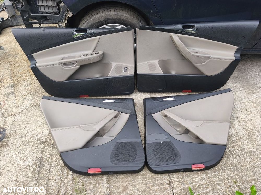Set fețe de uși Volkswagen Passat B6 break variant - 1