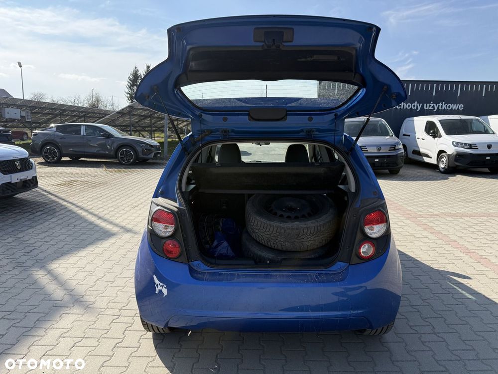 Chevrolet Aveo 1.2 16V Base - 20
