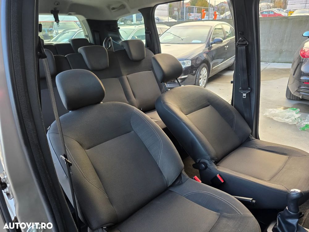 Dacia Lodgy dCi 90 Laureate - 11