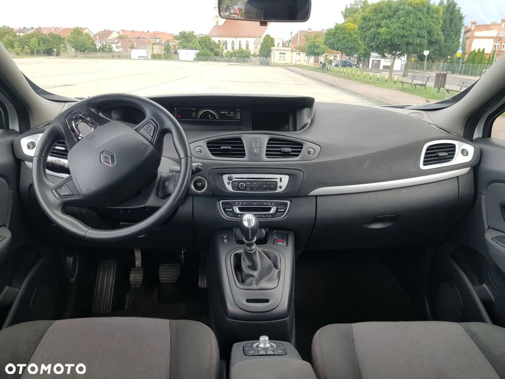 Renault Scenic 1.5 dCi Limited - 6