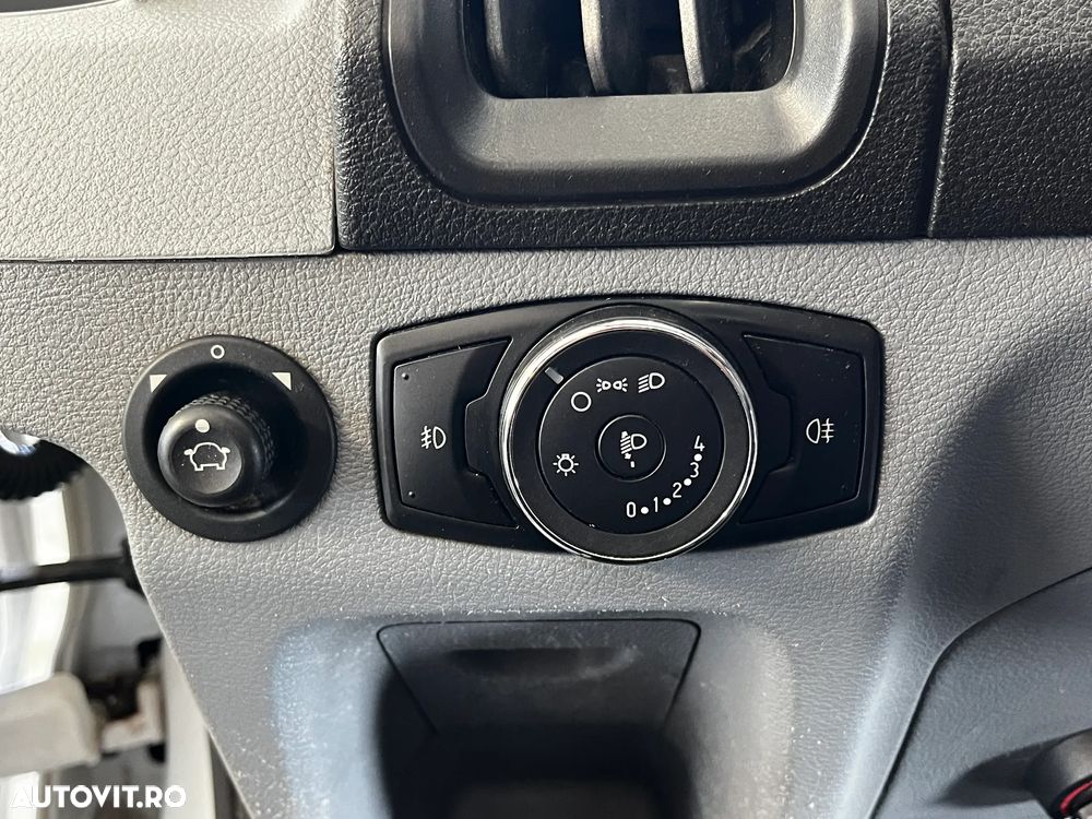 Ford Transit - 20