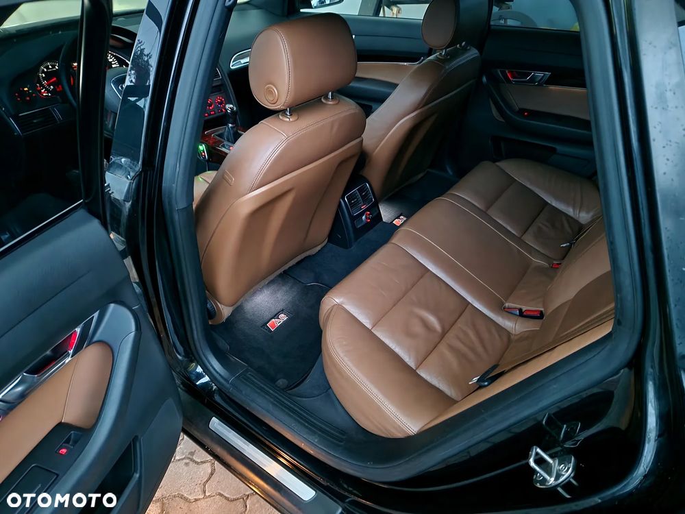 Audi A6 Avant 2.4 Quattro - 22