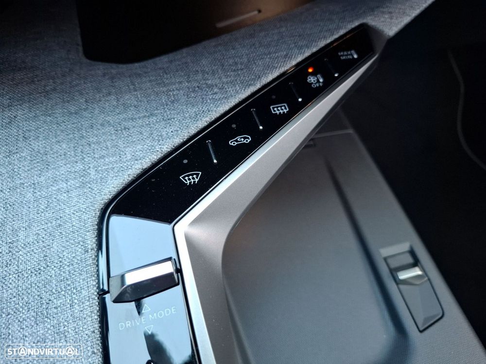 Peugeot 3008 1.2 Hybrid GT e-DCS6 - 17