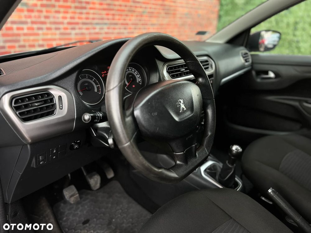 Peugeot 301 - 7