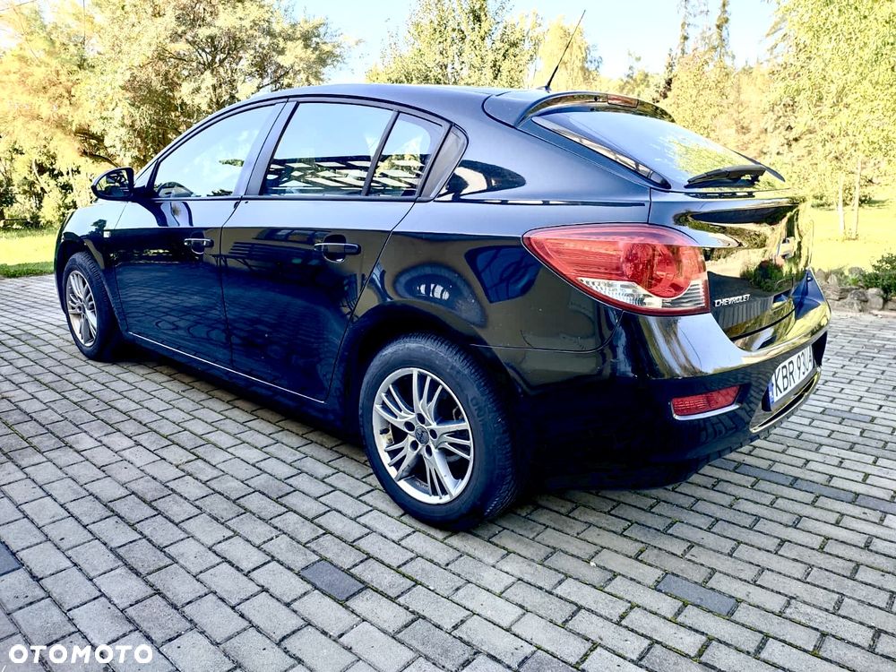 Chevrolet Cruze 1.8 LS+ - 1