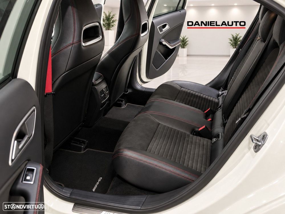 Mercedes-Benz A 45 AMG 4-Matic - 9