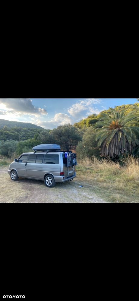 Volkswagen Caravelle - 18
