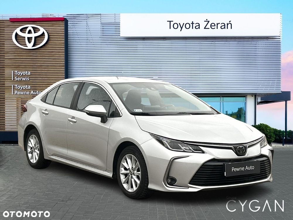 Toyota Corolla - 1