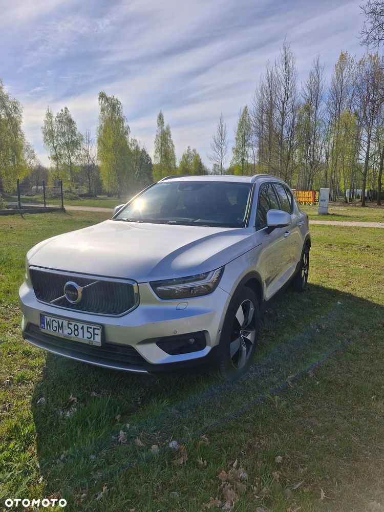 Volvo XC 40 D4 AWD Geartronic Momentum Pro - 2
