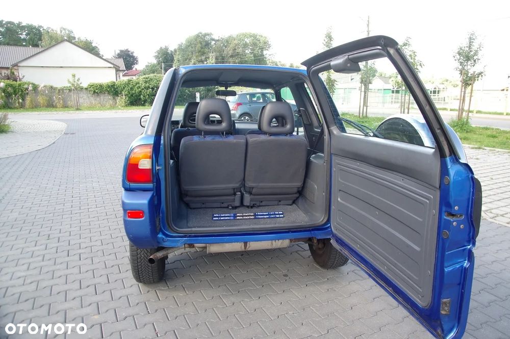 Toyota RAV4 2.0 Special - 21