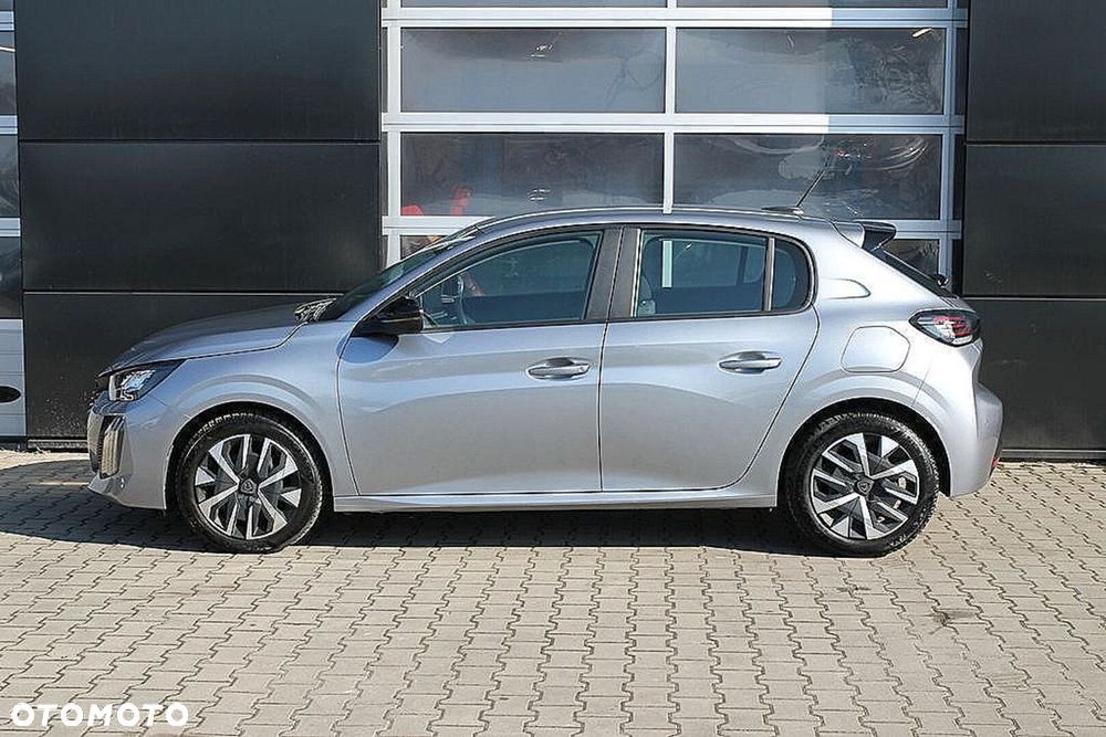 Peugeot 208 - 12