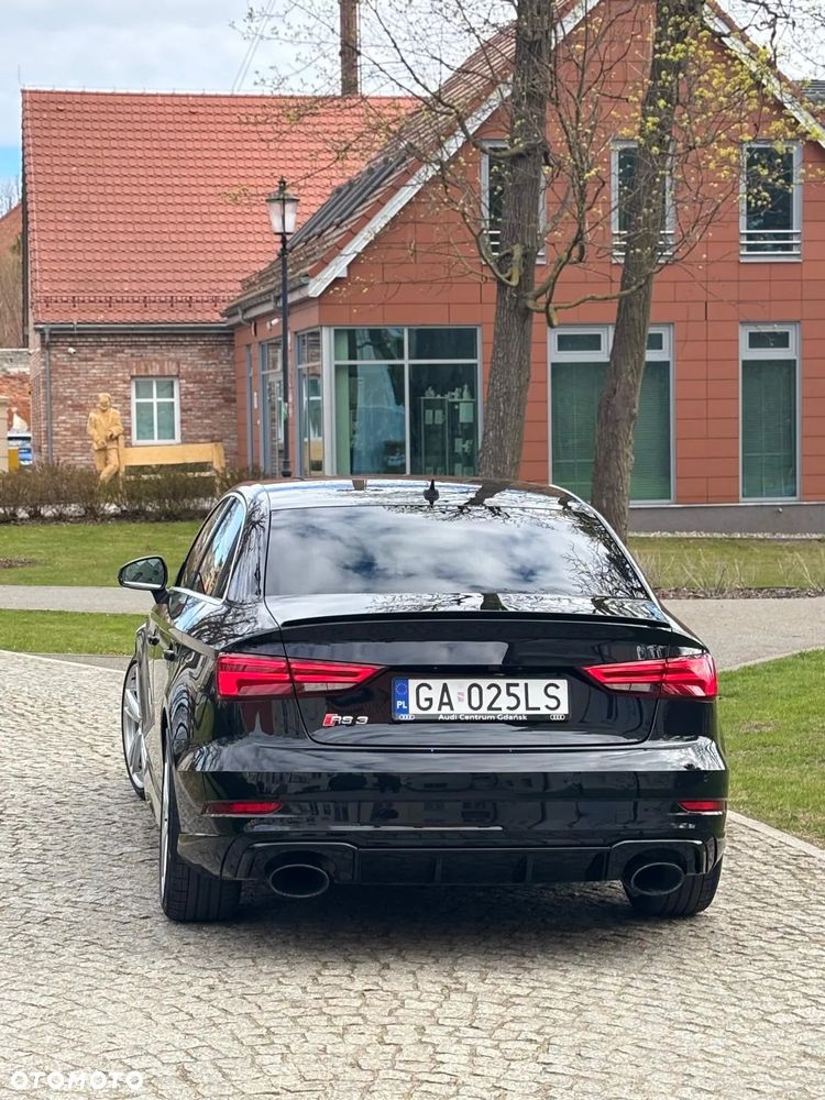 Audi RS3 Limousine 2.5 TFSI Quattro S tronic - 2