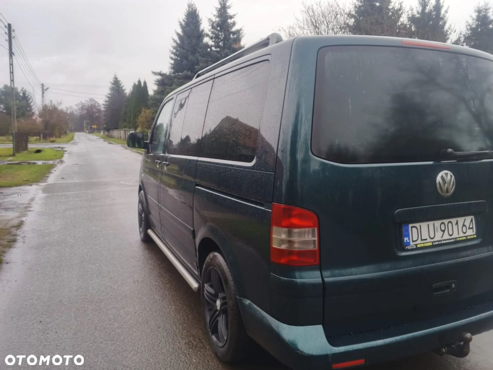 Volkswagen Multivan - 2