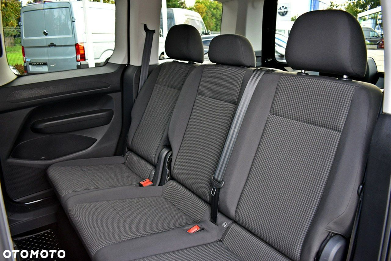 Volkswagen Caddy 2.0 TDI DSG - 13