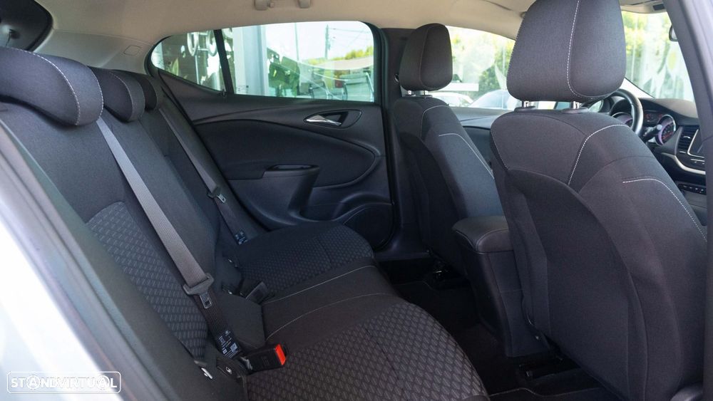 Opel Astra 1.0 Innovation S/S - 10