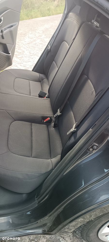 Kia Rio 1.2 Attract - 6