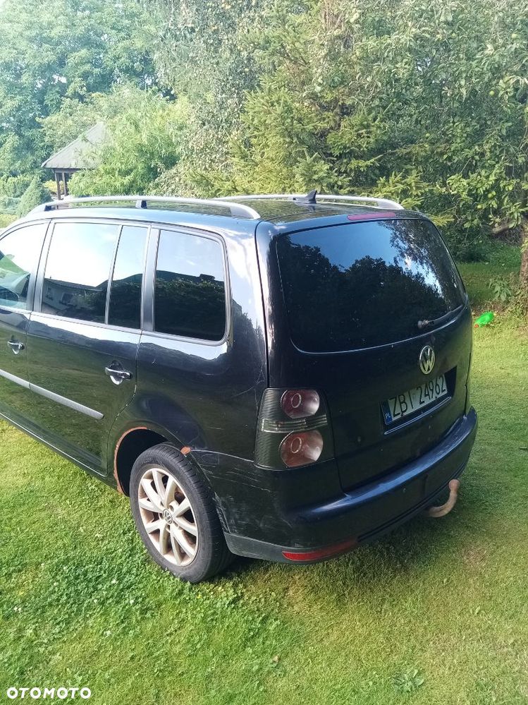 Volkswagen Touran 1.9 TDI Basis - 2