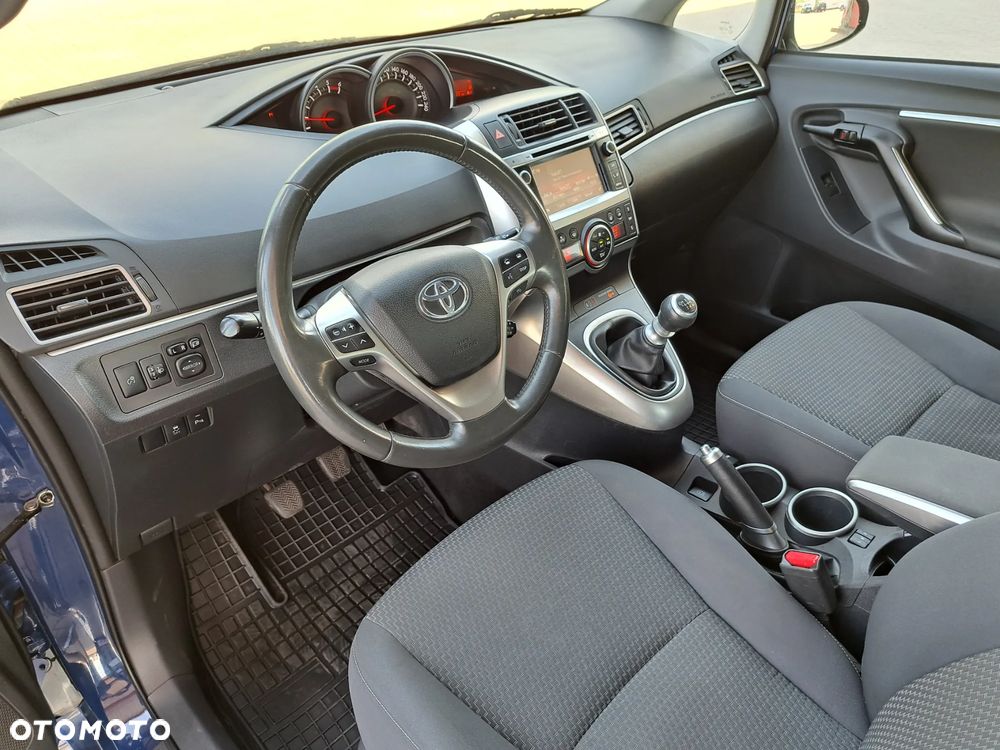 Toyota Verso - 17