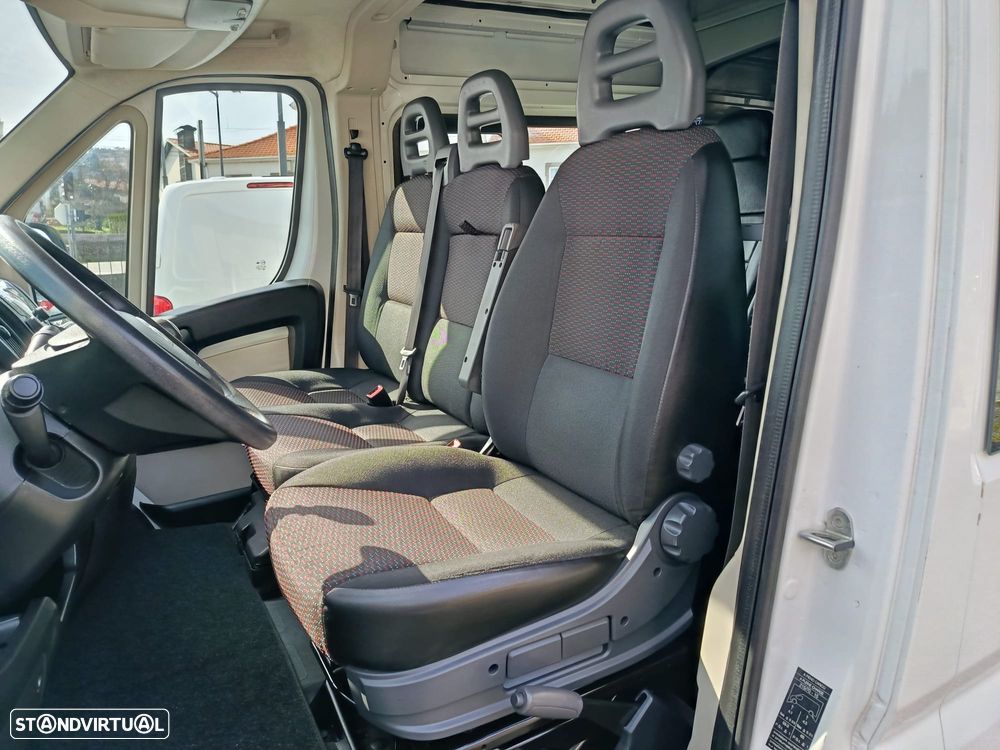 Citroën Jumper 2.0 HDI 130cv L2H2 **7 Lugares** - 5