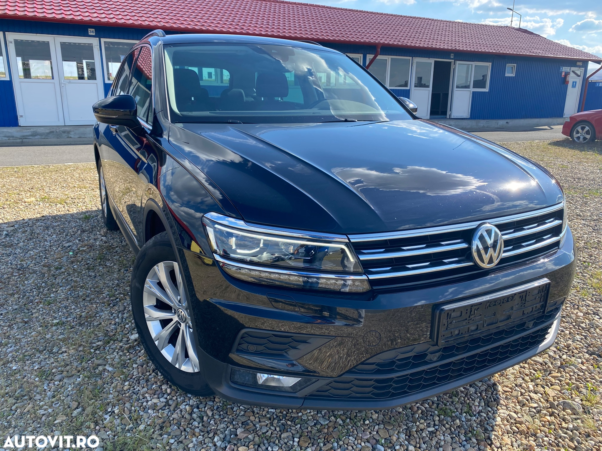 Volkswagen Tiguan 2.0 TDI SCR 4MOTION (BlueMotion Tech) Comfortline - 3