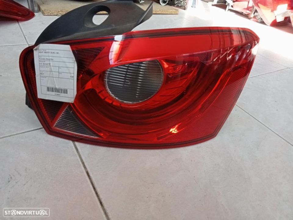 Farolim direito Seat Ibiza 6J4945096K 6j4945112H - 1