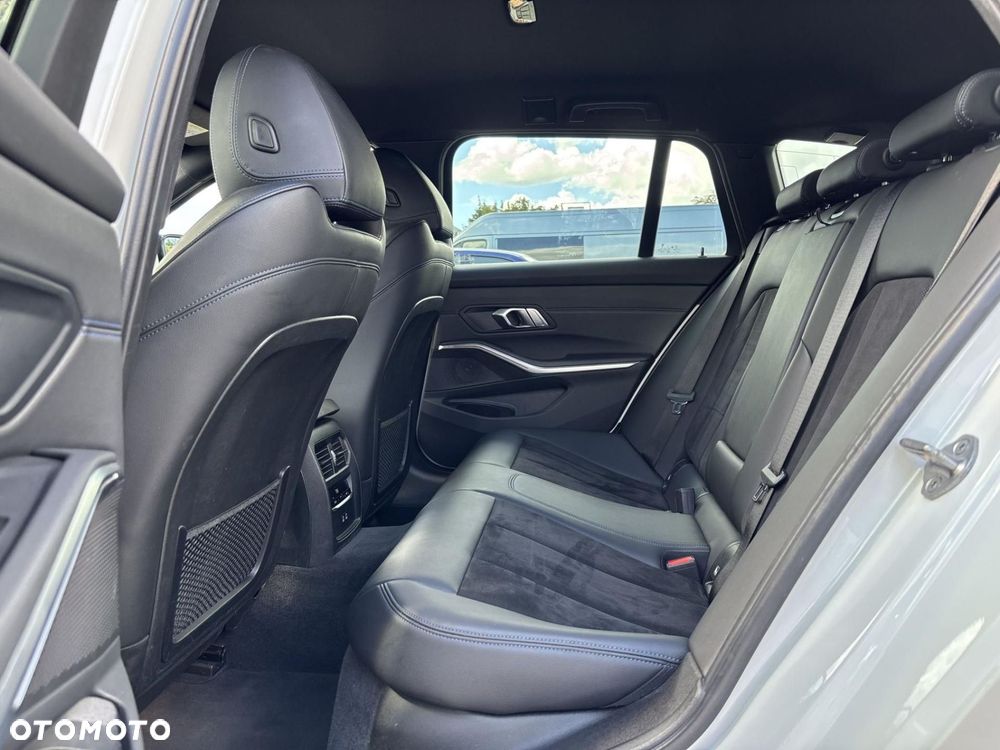 BMW Seria 3 2021
