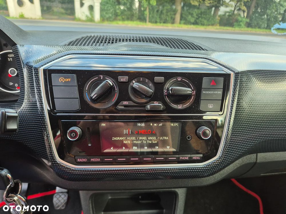 Volkswagen up! - 11