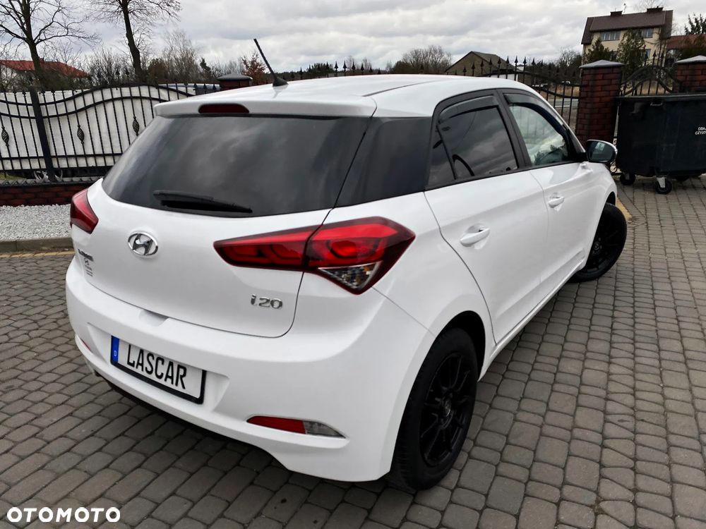 Hyundai i20 1.2 Select - 12
