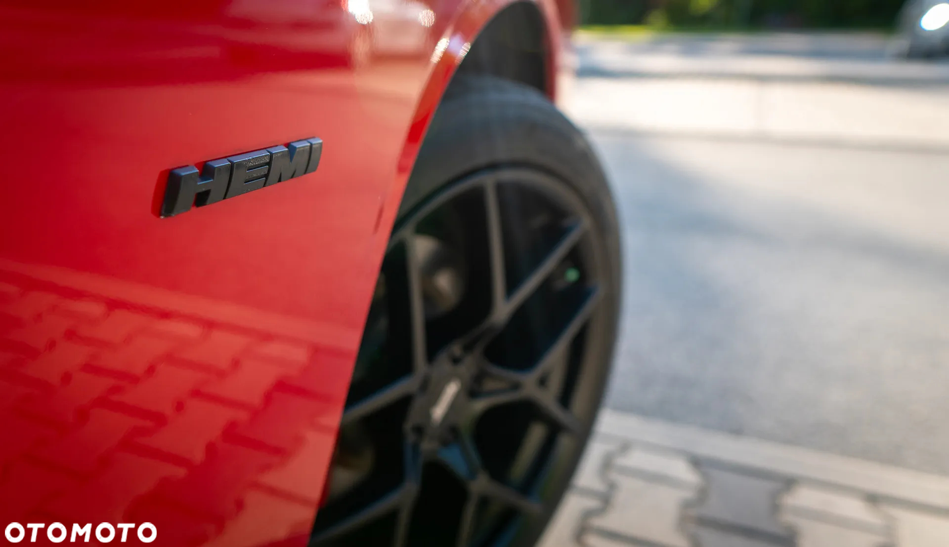 Dodge Challenger - 13