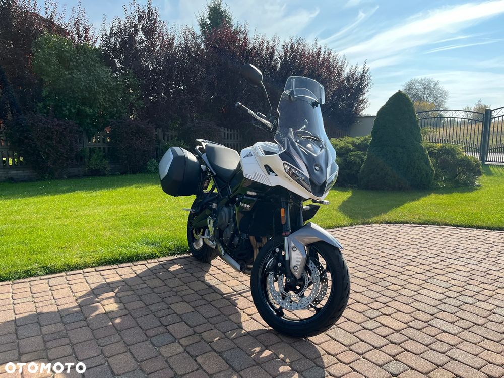 Triumph Tiger - 10