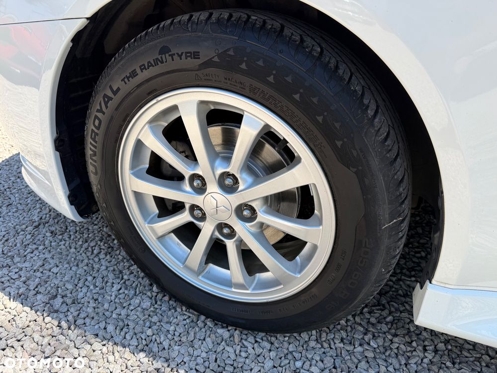 Mitsubishi Lancer 1.6 ClearTec Inform - 37
