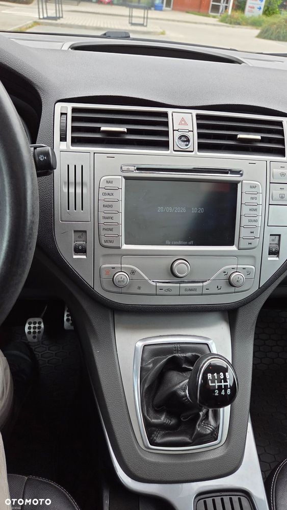 Ford Kuga 2.0 TDCi 4x4 Titanium - 22