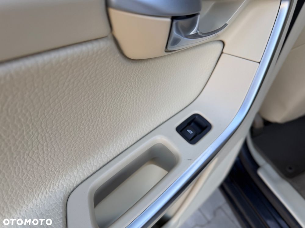 Volvo XC 60 2.4D Summum - 23