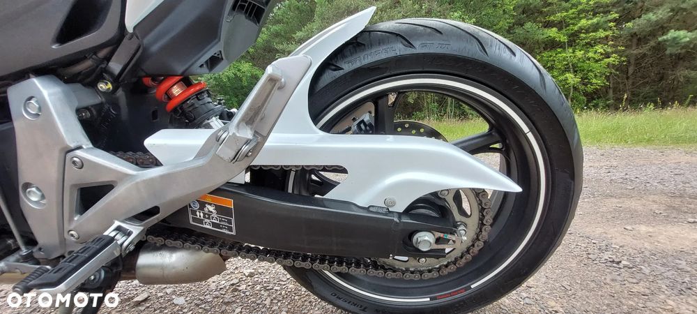 Honda Hornet - 12