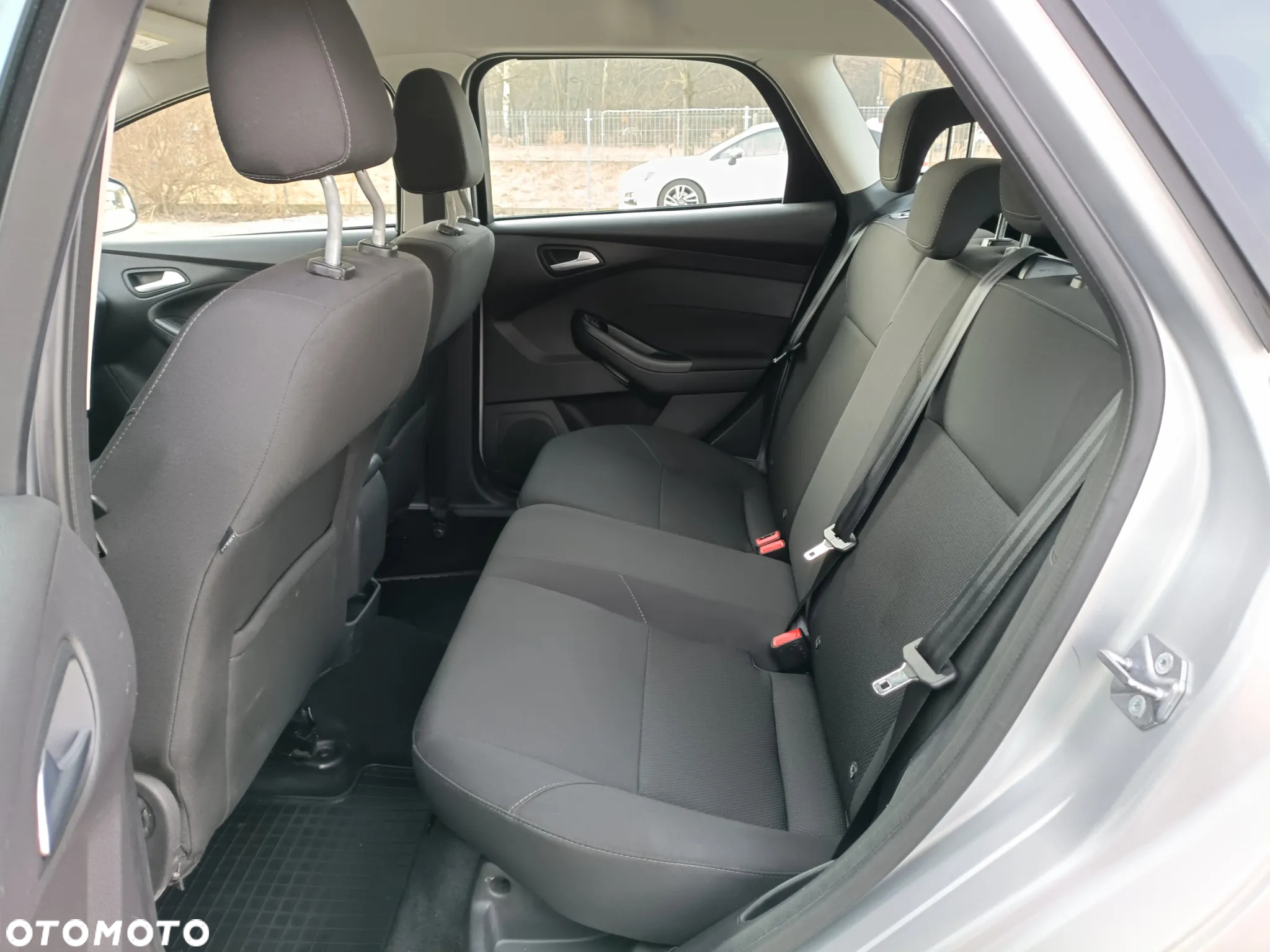 Ford Focus - 13