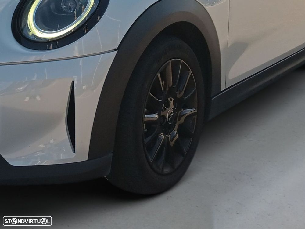 MINI 5 Portas Cooper Auto - 4