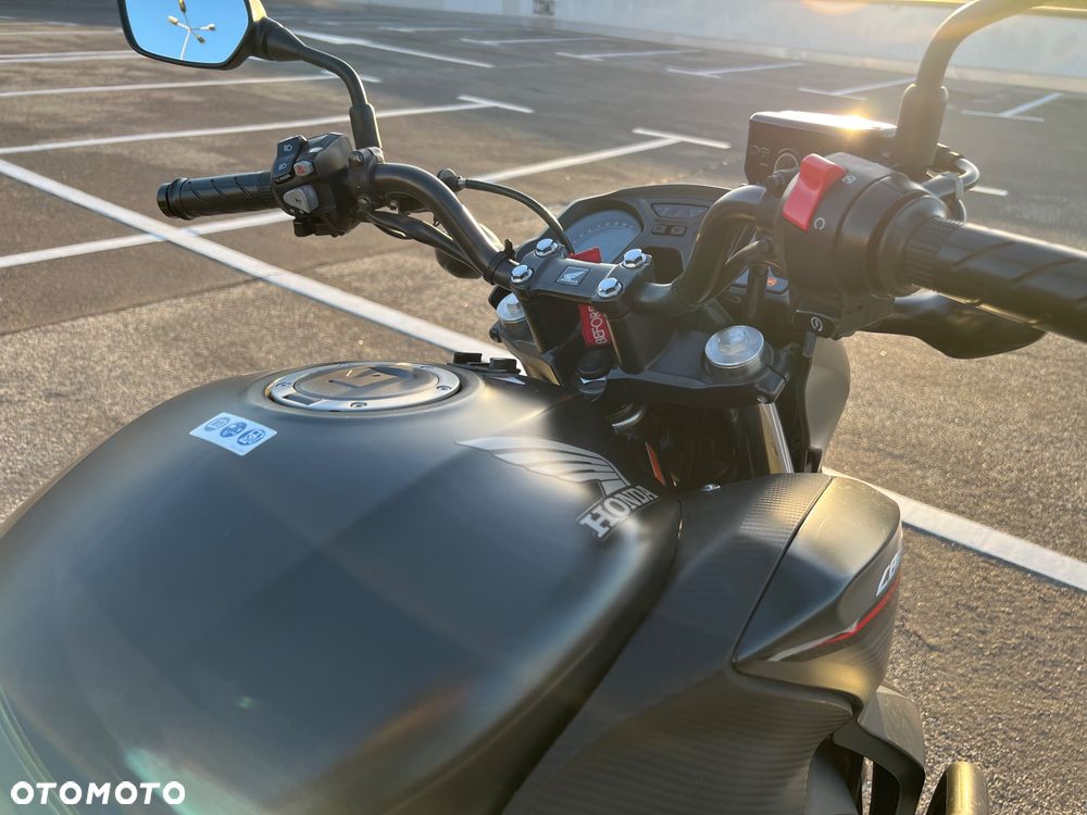 Honda CB - 33