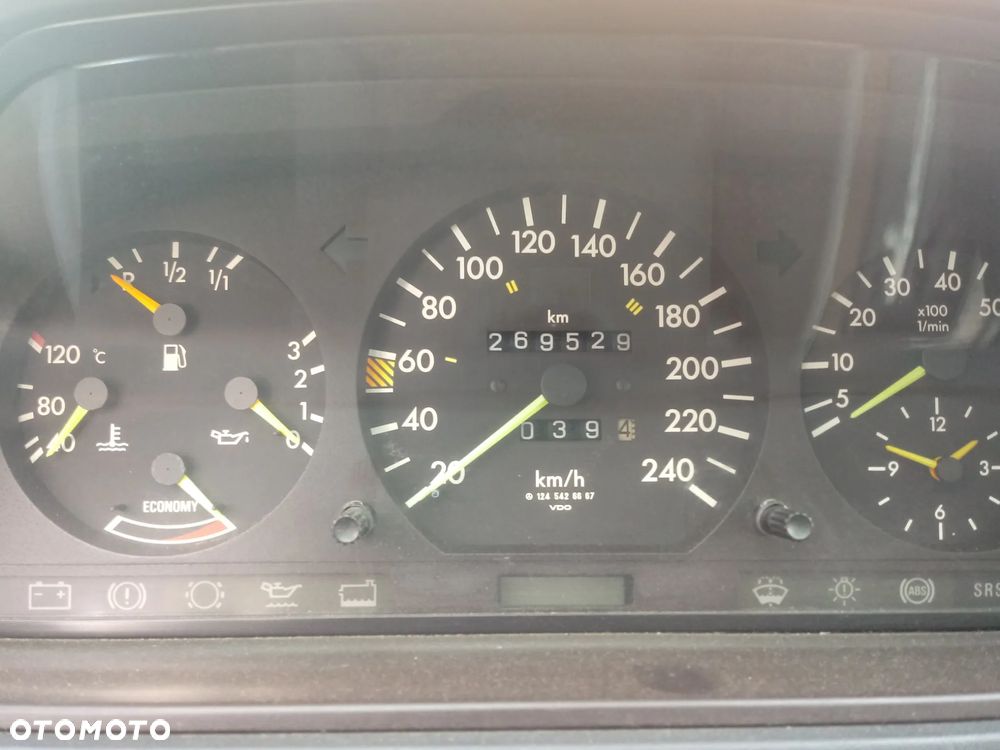 Mercedes-Benz W124 (1984-1993) - 14