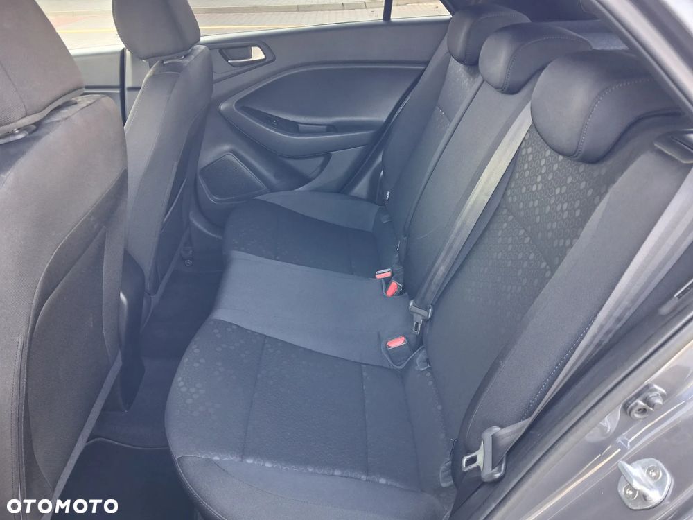 Hyundai i20 1.2 BlueDrive Go - 27