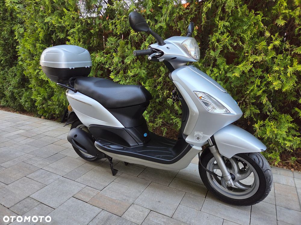 Piaggio FLY - 1