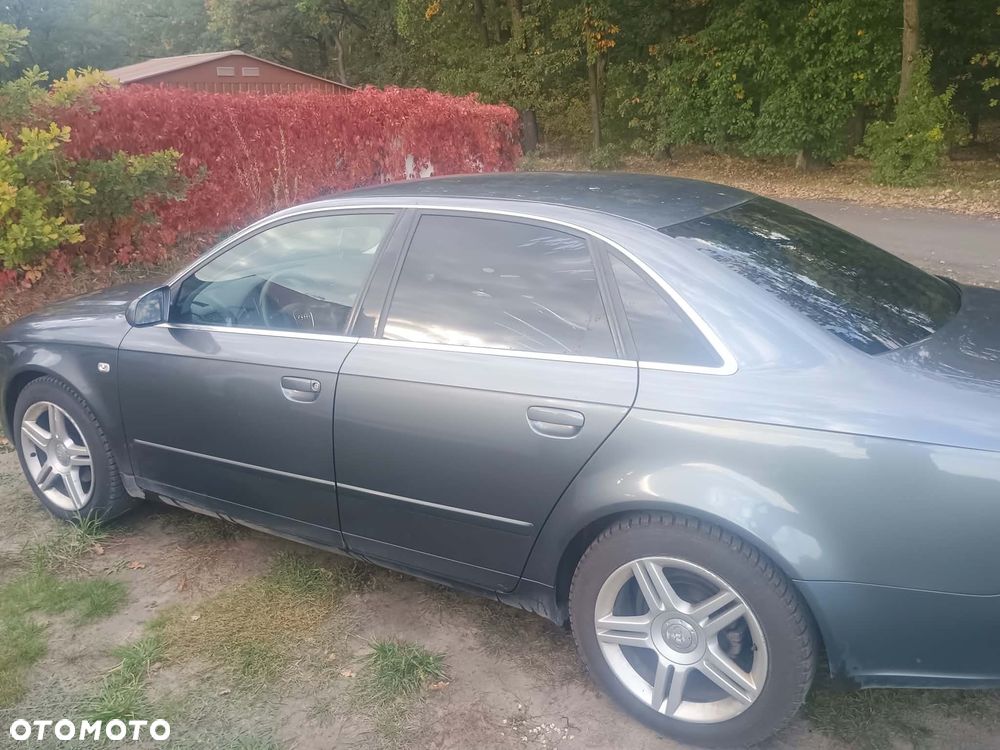 Audi A4 Limousine - 2