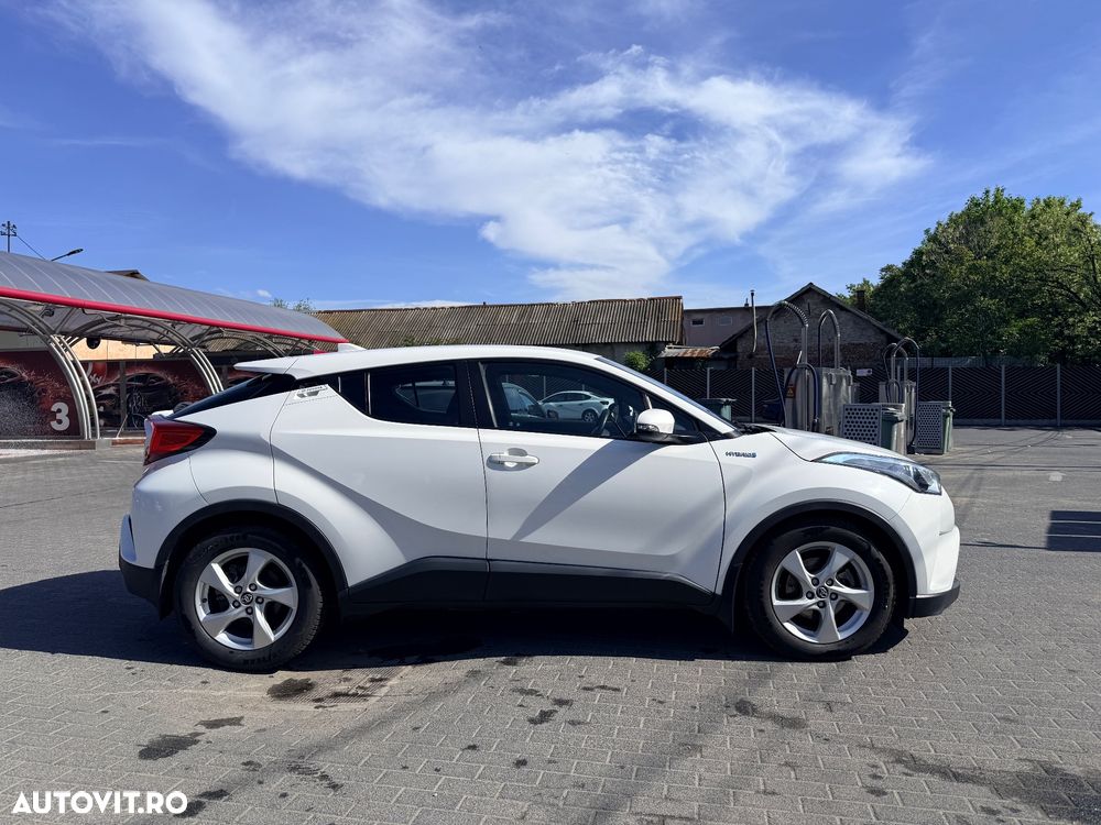 Toyota C-HR 1.8 HSD 4x2 CVT C-enter - 7