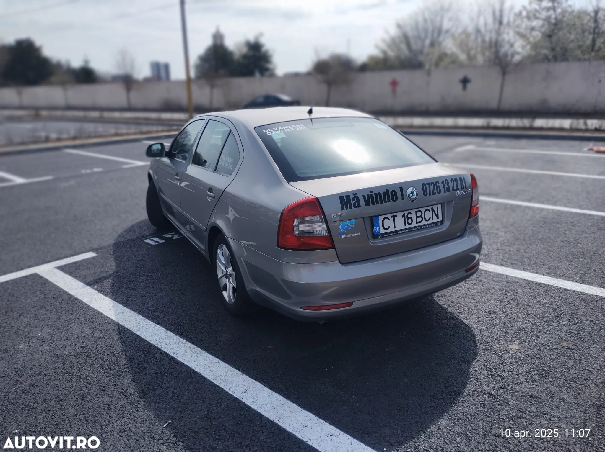 Skoda Octavia 1.6 MPI Ambiente - 10