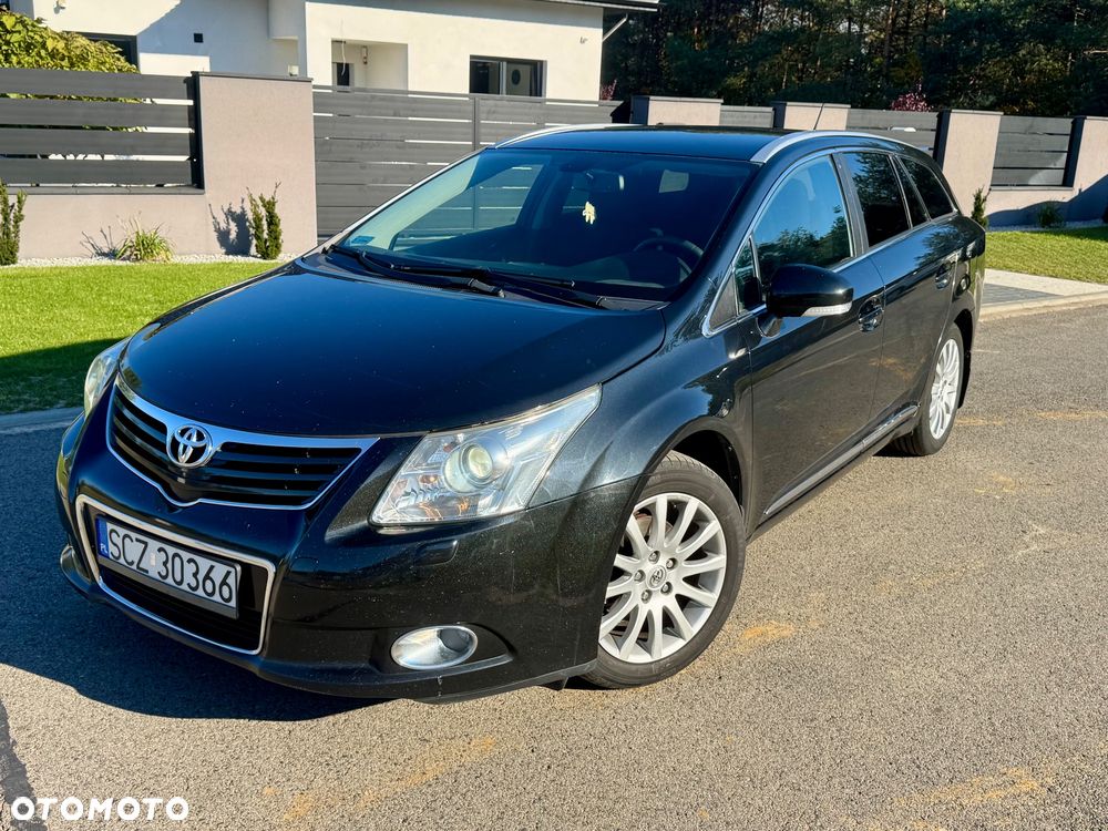 Toyota Avensis 2010 photo 2