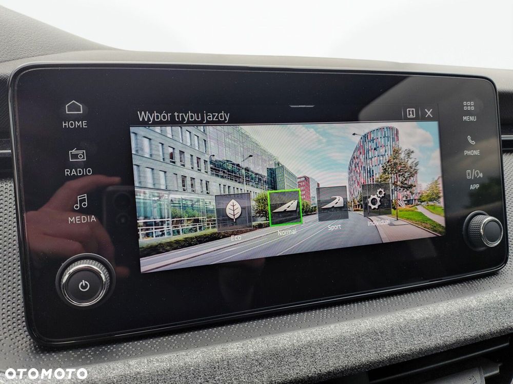 Skoda Scala 1.0 TSI Selection - 28