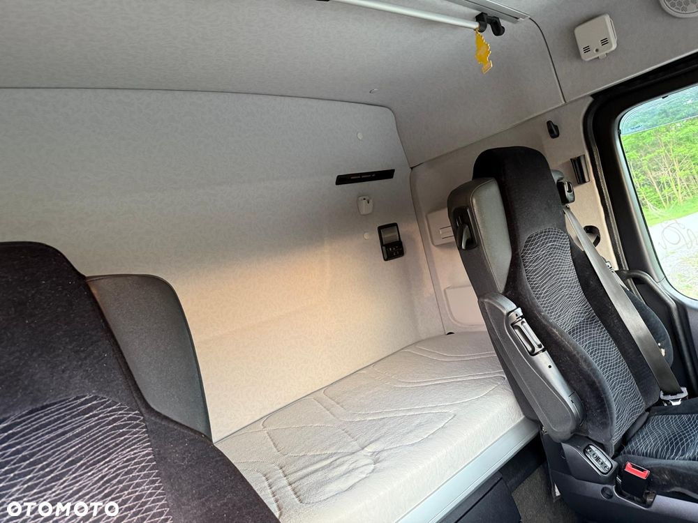 Mercedes-Benz Arocs 4148 8x4 - 17