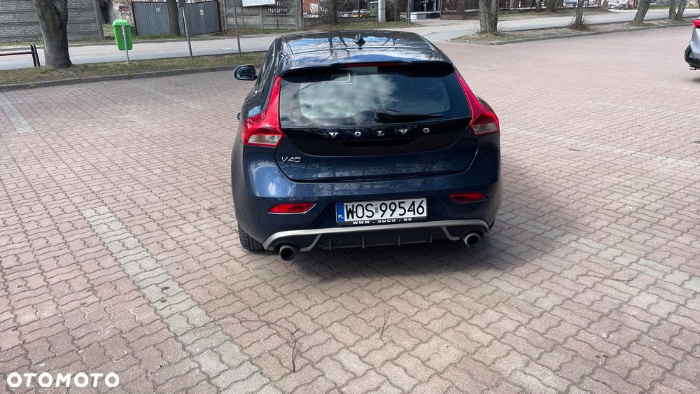 Volvo V40 D2 R Design - 5