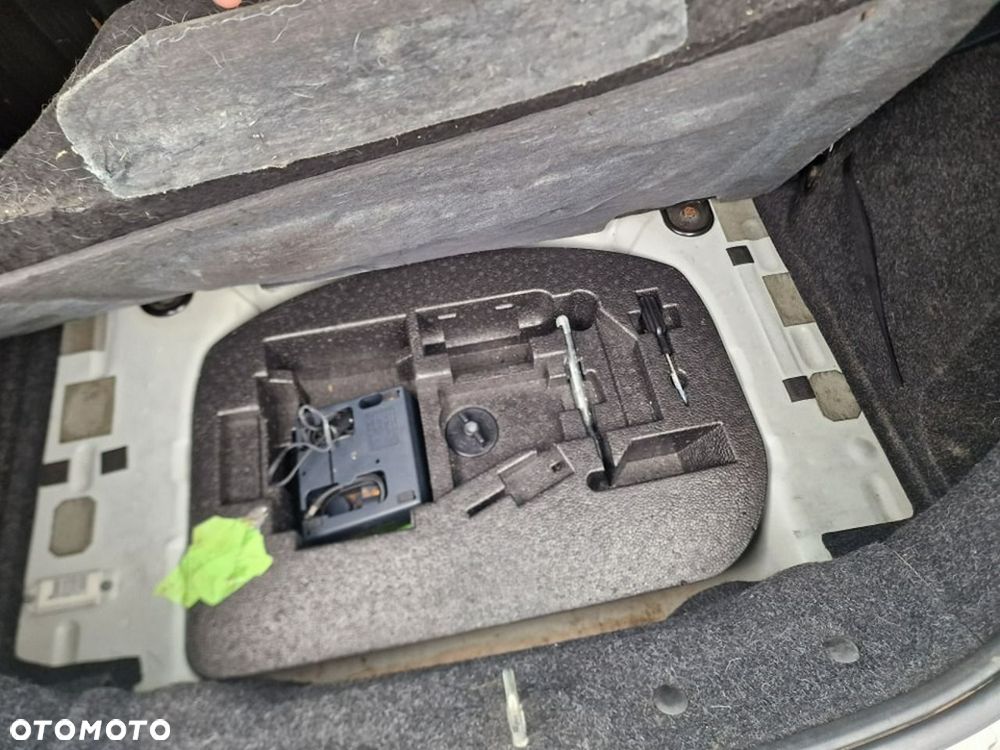 Ford KA - 25