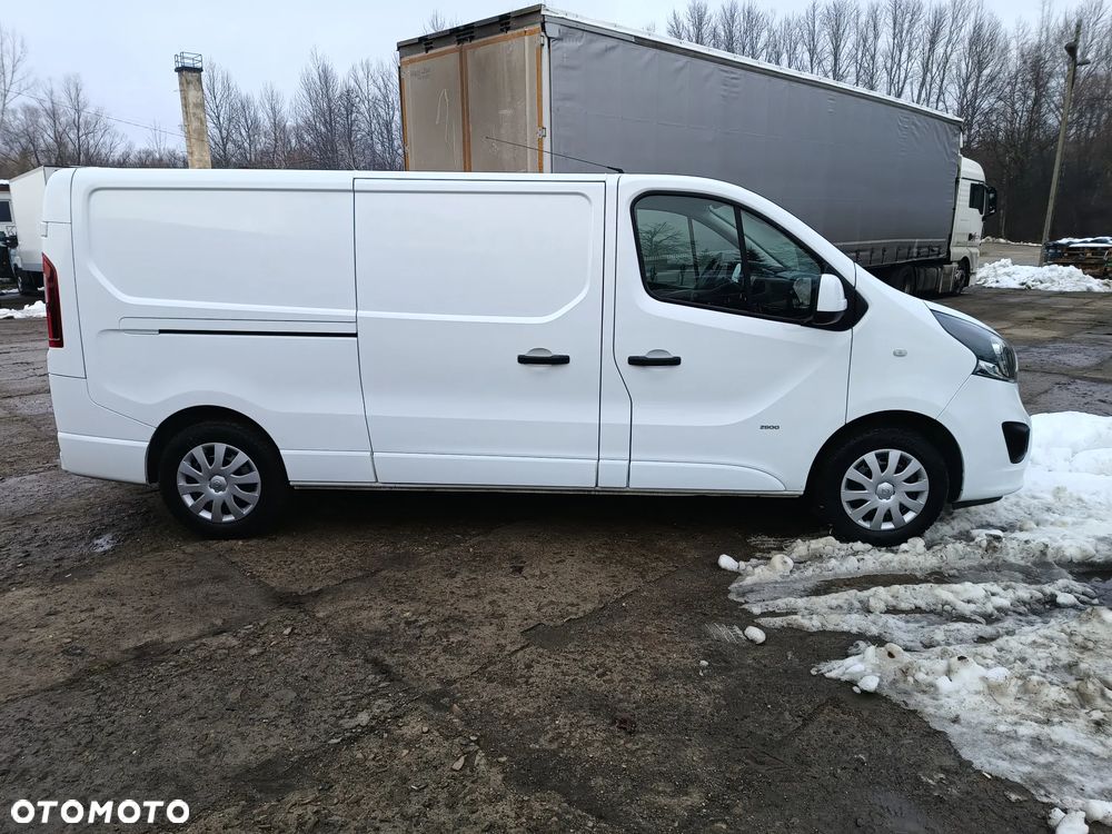 Opel Vivaro LONG L2H1 1.6 diesel 125kM 2018 rok SUPER STAN, WEBASTO, NIE WYMAGA WKŁADU FINANSOWEGO!!! - 4
