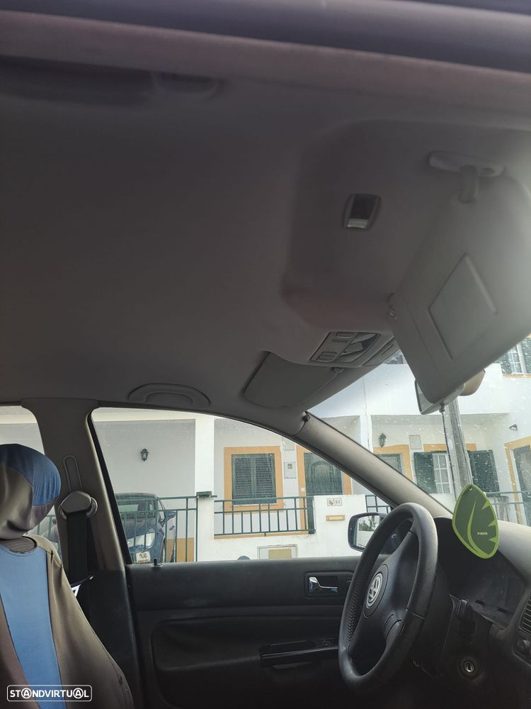 VW Golf 1.9 TDi 25 Anos - 5